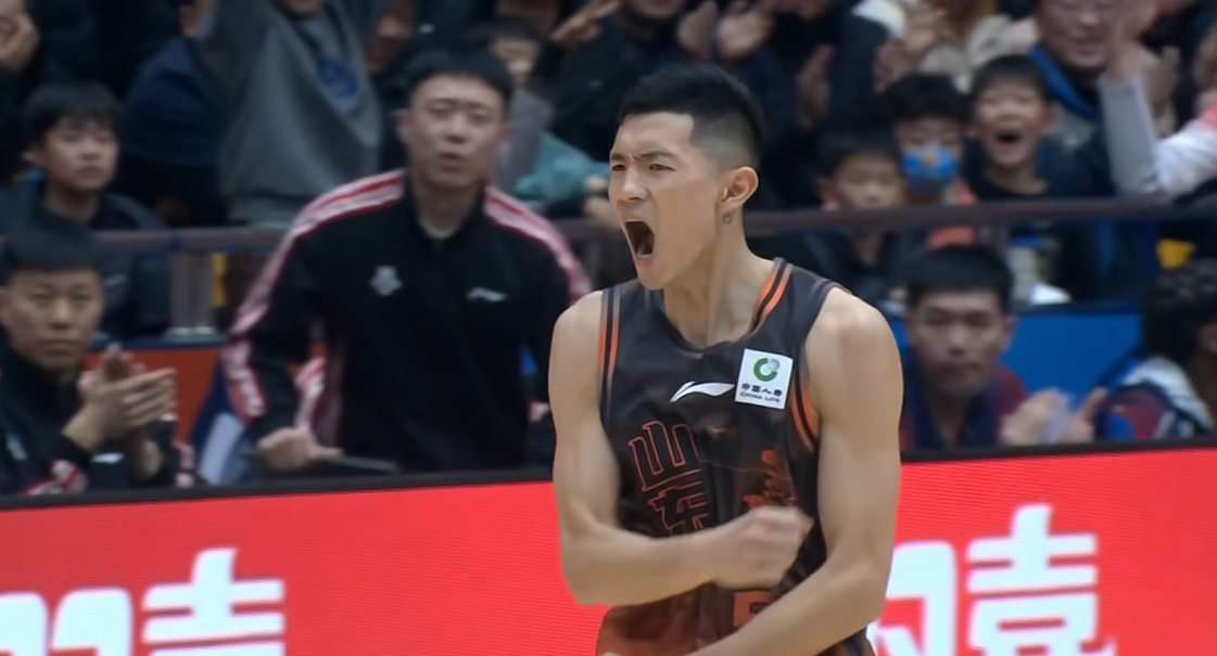 开云体育APP-强势击败卫冕冠军！近12轮赢了11场，又有一队跻身夺冠大热行列