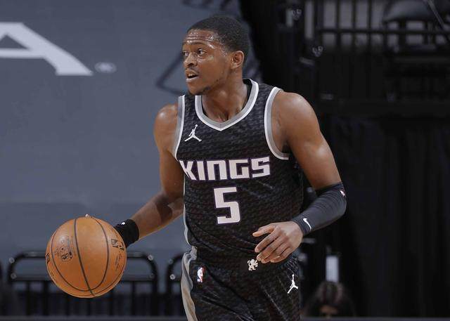 kaiyun-末节之王！福克斯化身关键先生 国王近8战豪取7胜